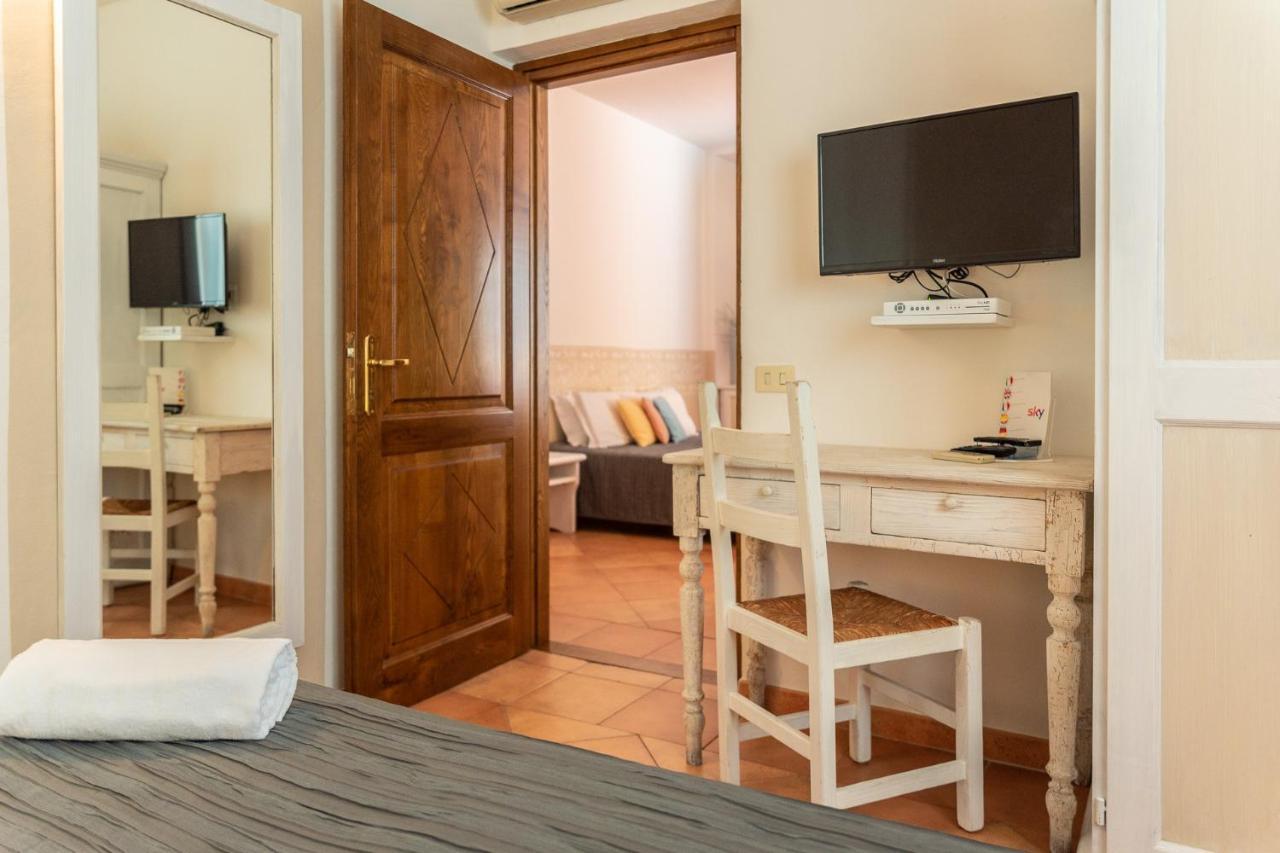 Boutique Hotel Sant'Andrea & Relais San Pantaleo Zewnętrze zdjęcie