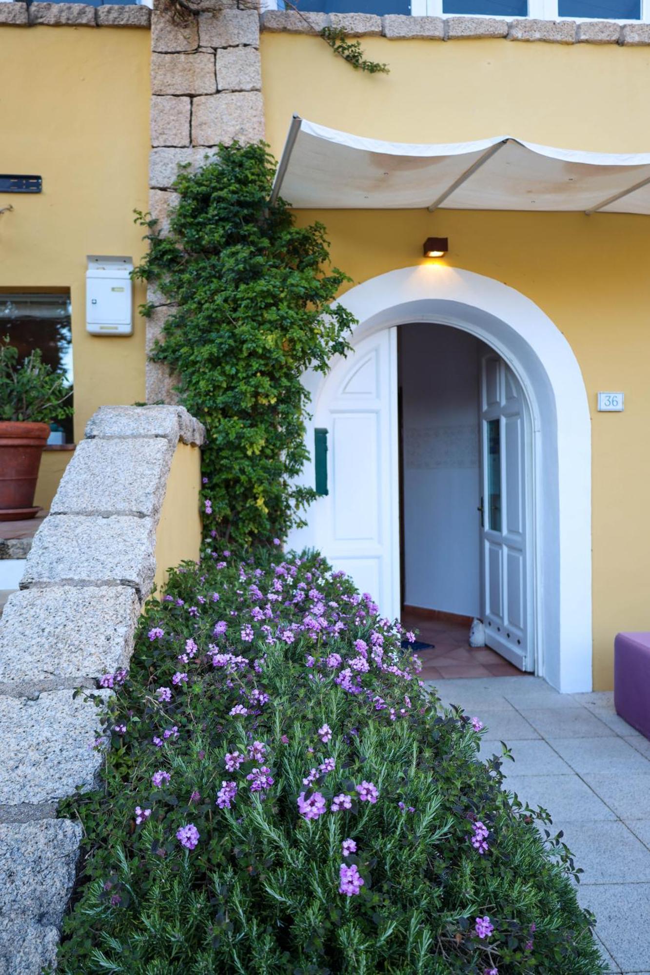 Boutique Hotel Sant'Andrea & Relais San Pantaleo Zewnętrze zdjęcie