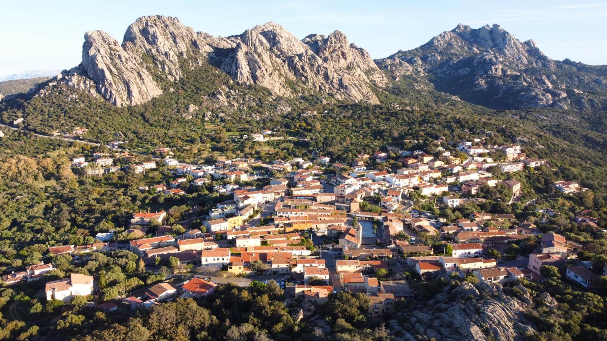 Boutique Hotel Sant'Andrea & Relais San Pantaleo Zewnętrze zdjęcie