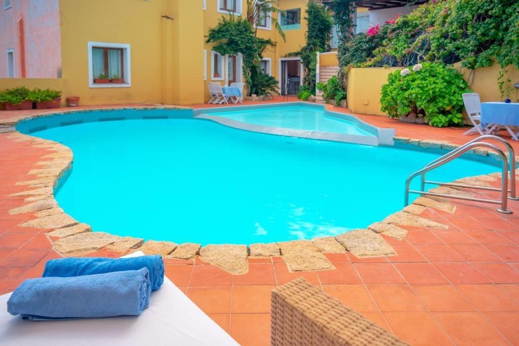 Boutique Hotel Sant'Andrea & Relais San Pantaleo Zewnętrze zdjęcie